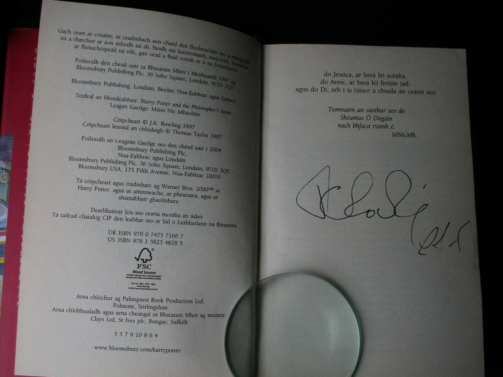 JK Rowling signature forgery found inside an Irish translation of Harry Potter and the Philosopher's Stone on ebay.